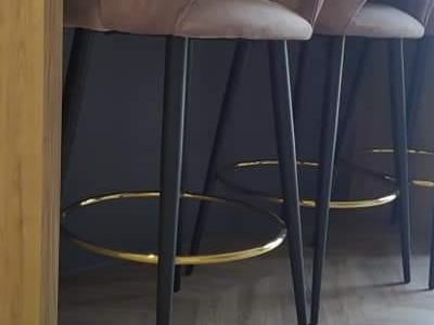 krzesła w kuchni